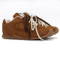 New Balance Miu Miu
